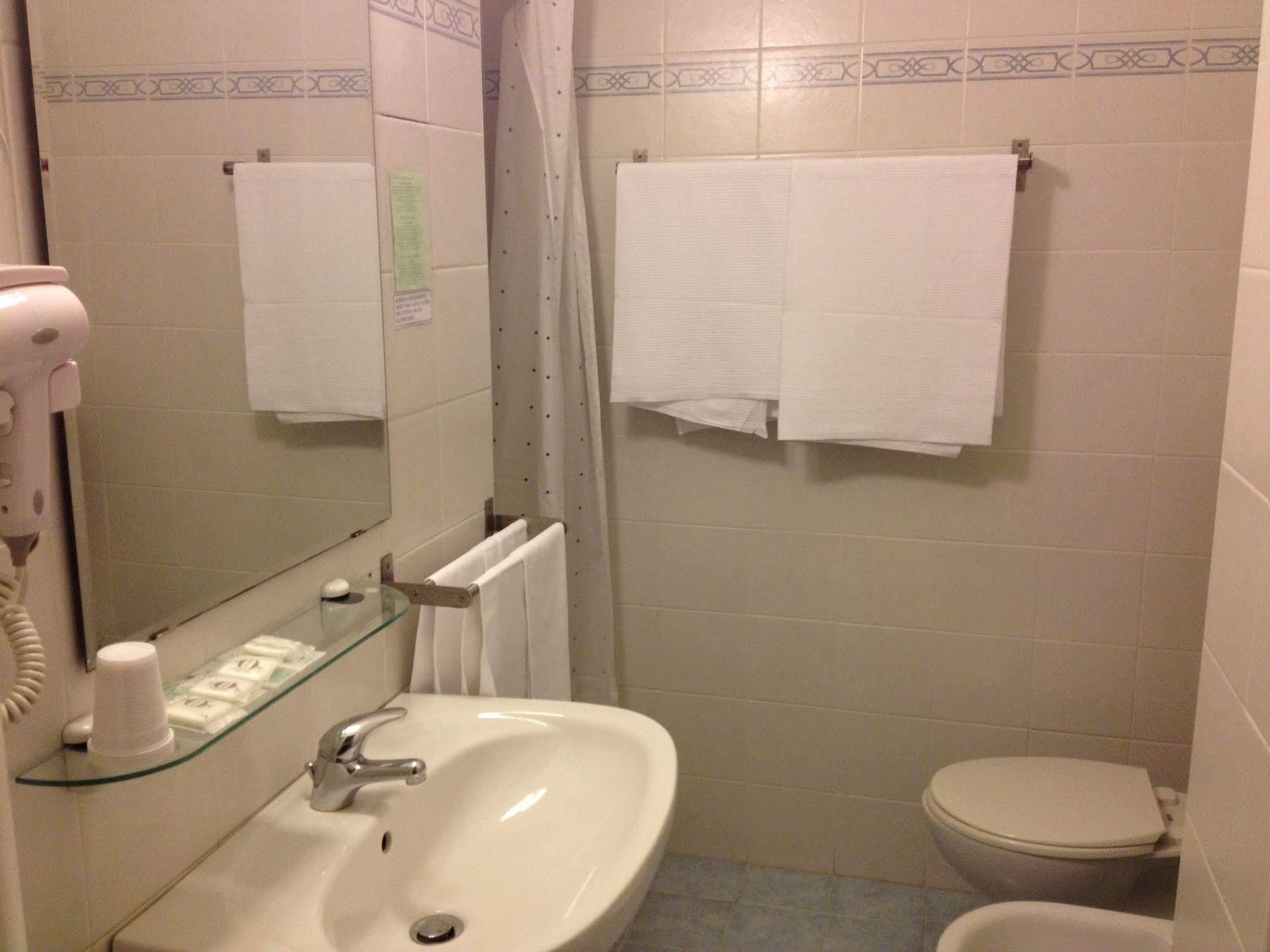 Hotel Strand Marina Di Montenero Zewnętrze zdjęcie