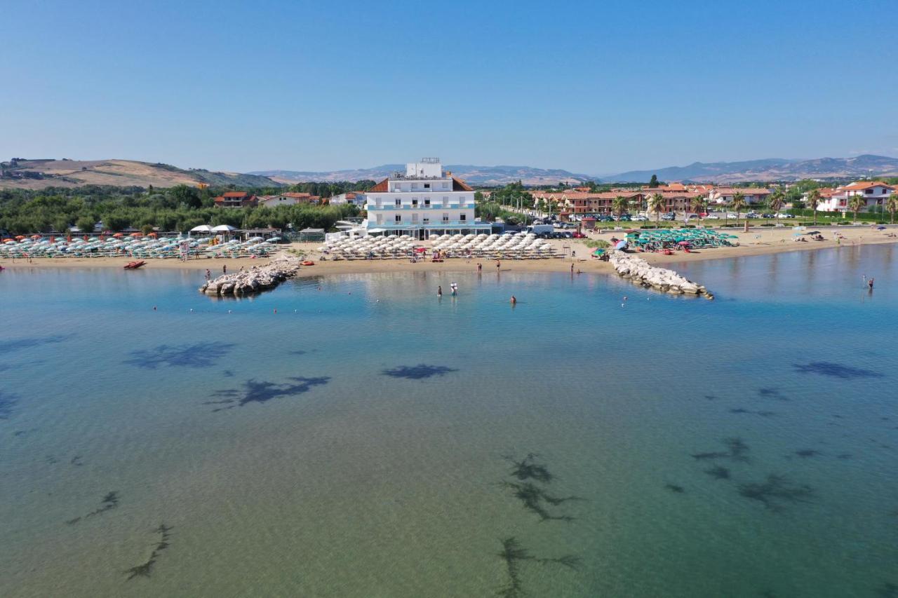 Hotel Strand Marina Di Montenero Zewnętrze zdjęcie